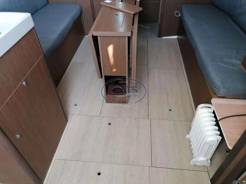 Beneteau OCEANIS 38.1