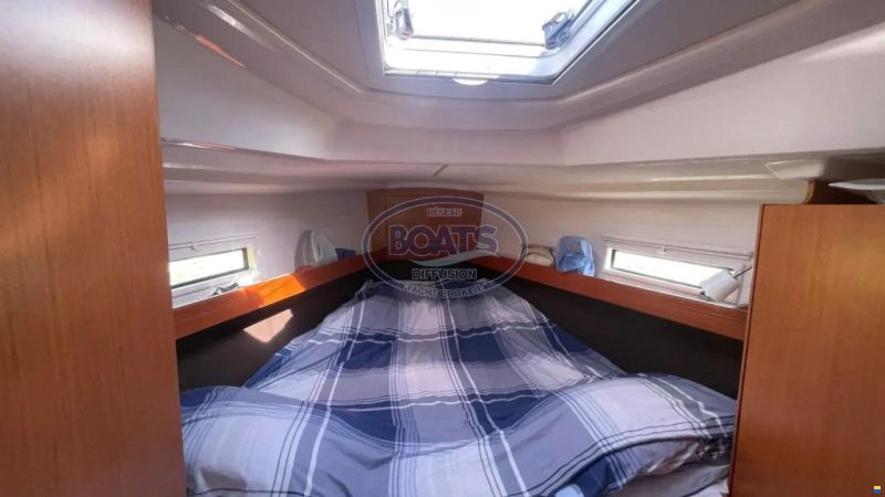 Bavaria 37 cruiser
