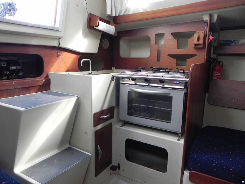 Standfast Loper 27