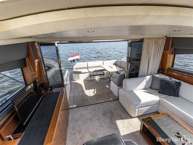 Princess V62
