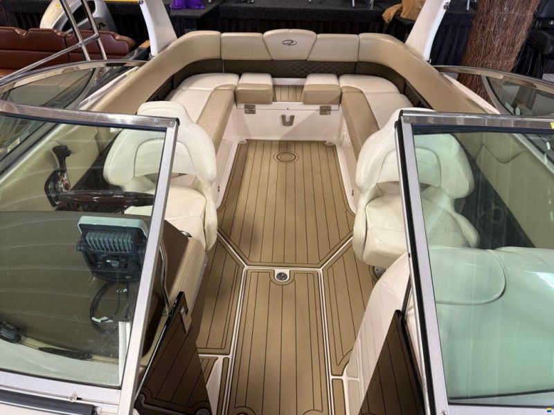 Regal 2500 Bowrider