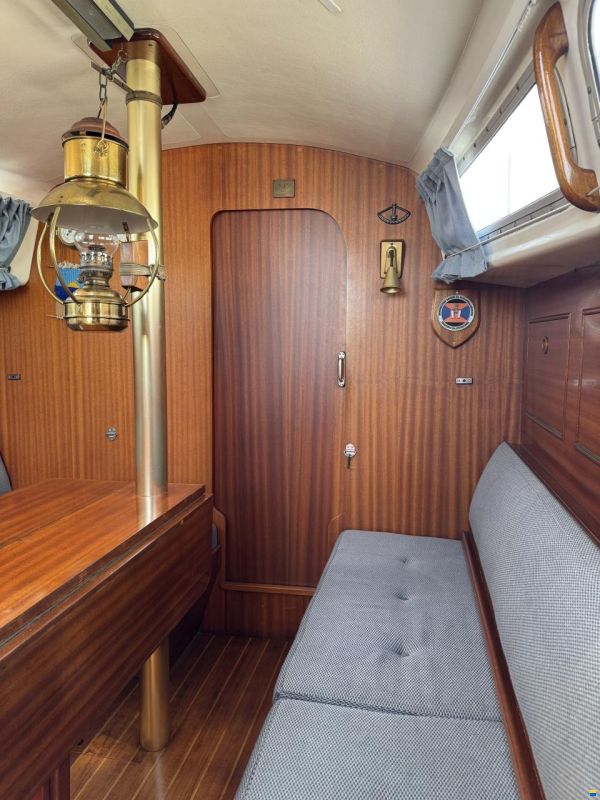 Spirit 28