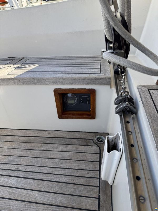 Spirit 28