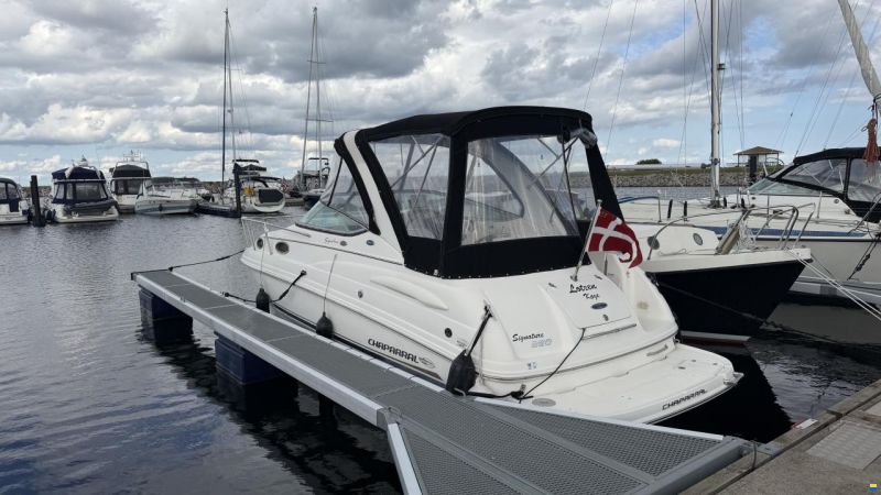 Chaparral Signature 260