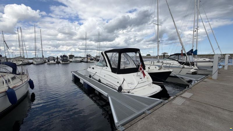 Chaparral Signature 260