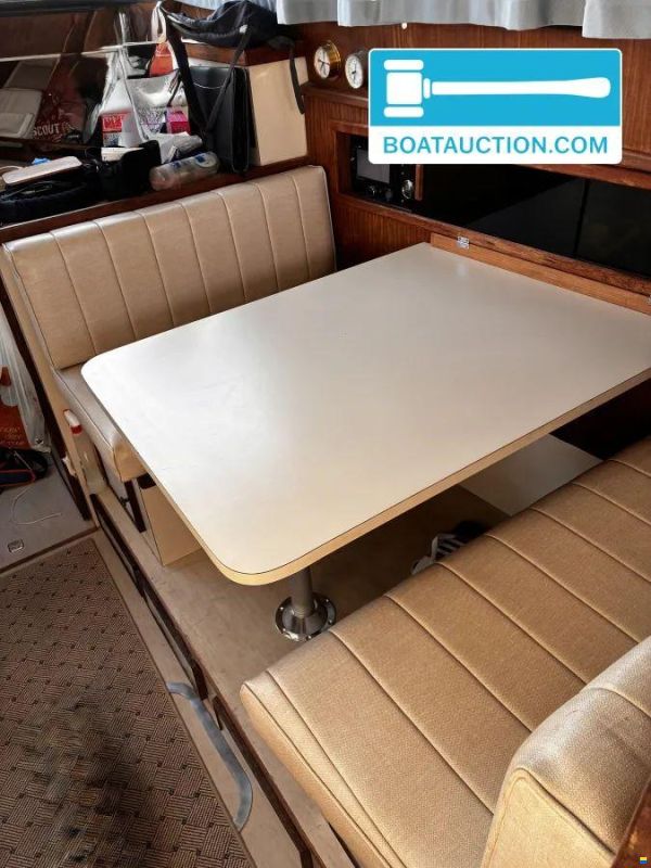 Hatteras 32 Sport Fly