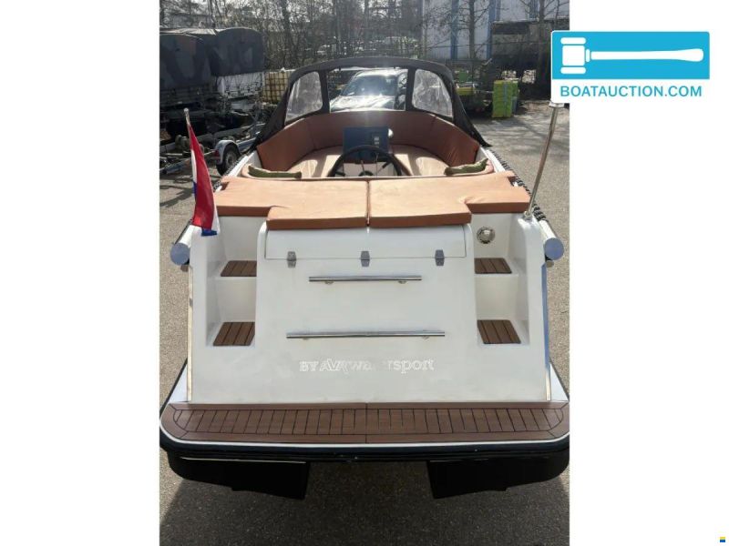 Maxima 600 Tender