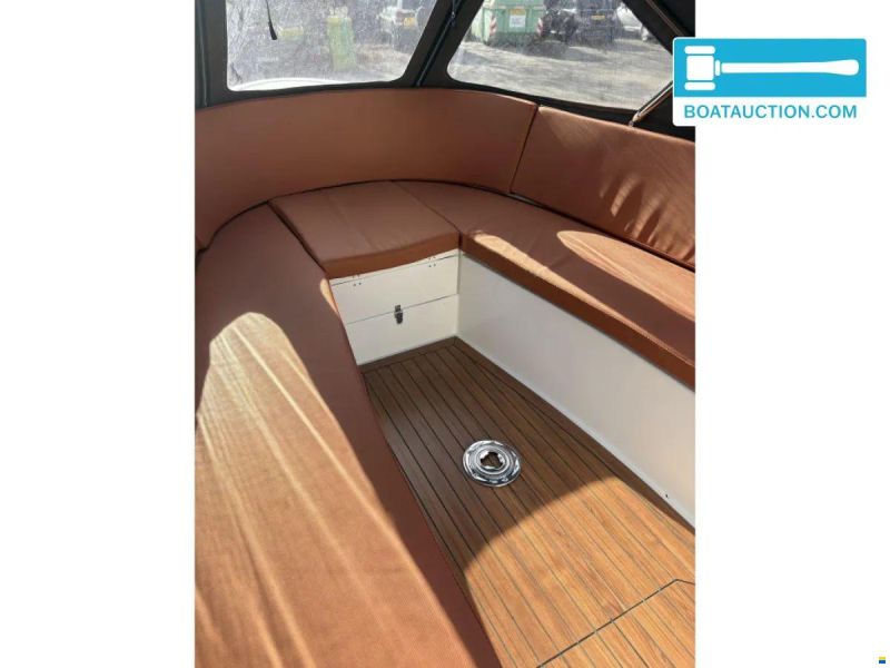 Maxima 600 Tender