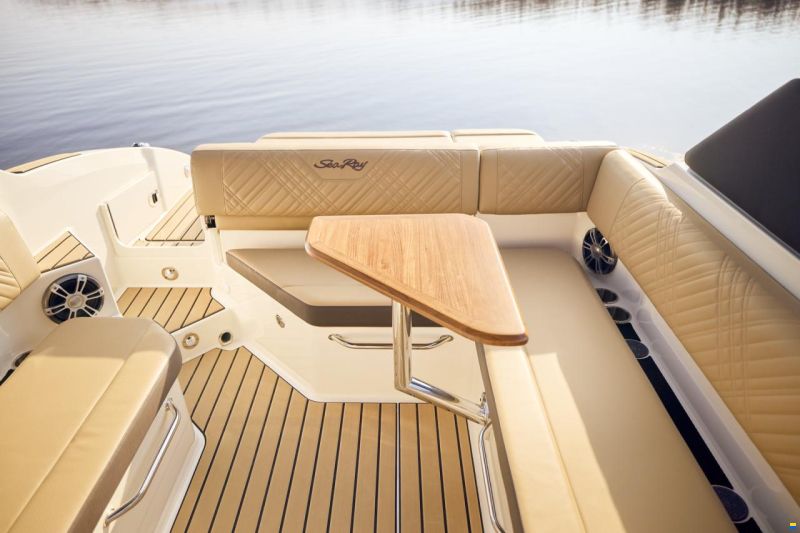 Sea Ray SDX 270 Surf