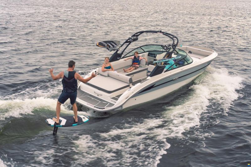 Sea Ray SDX 270 Surf