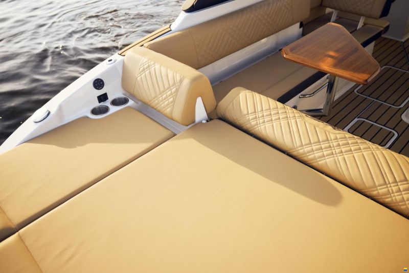 Sea Ray SDX 270 Surf