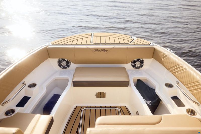 Sea Ray SDX 270 Surf