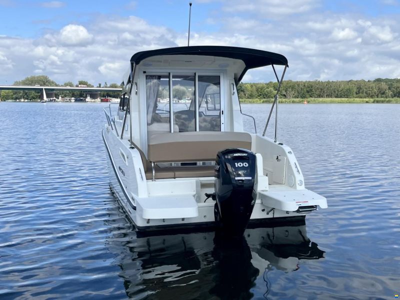 Quicksilver Activ 675 Weekend