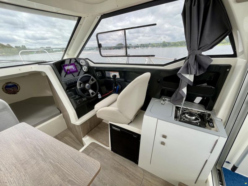 Quicksilver Activ 675 Weekend