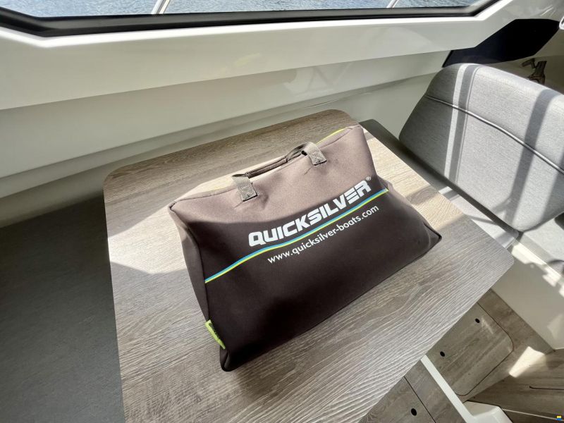 Quicksilver Activ 675 Weekend