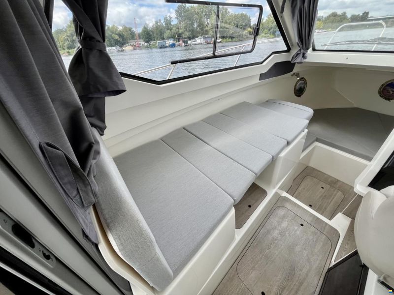 Quicksilver Activ 675 Weekend