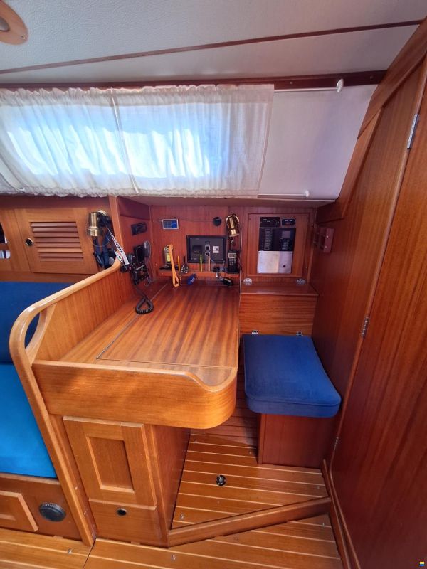 Hallberg-Rassy HR 34