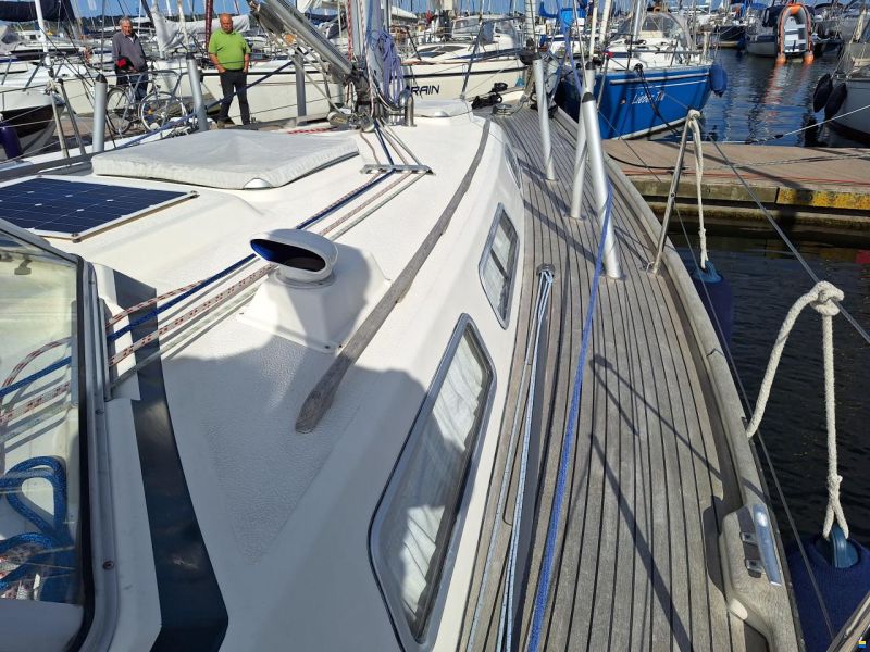 Hallberg-Rassy HR 34