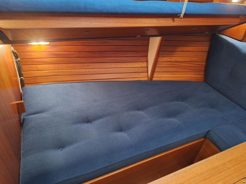Hallberg-Rassy HR 34