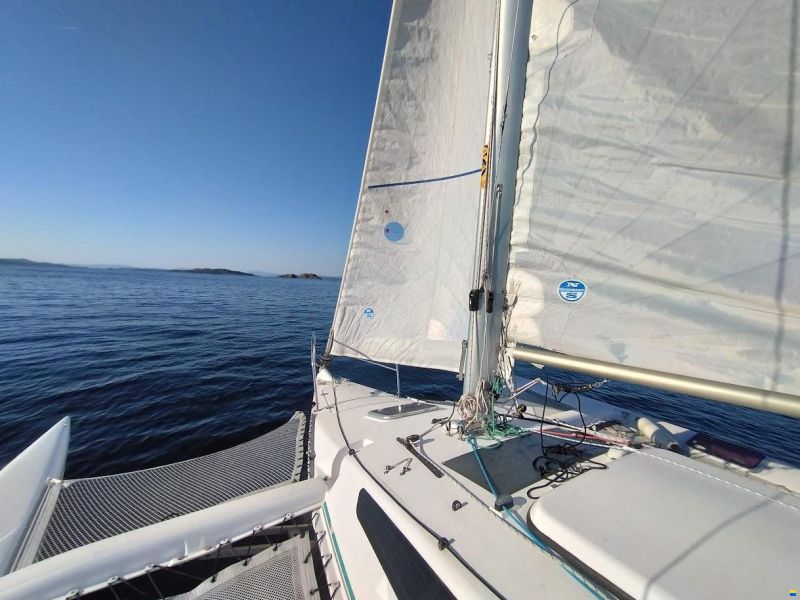 Corsair Yachts 750 Dash