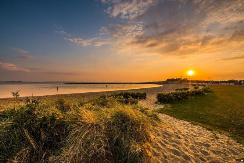 Te koop: Ligplaats Schokkerstrand