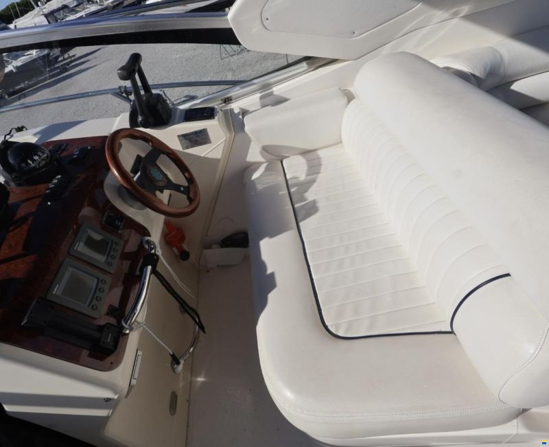 Sealine S34 Natante
