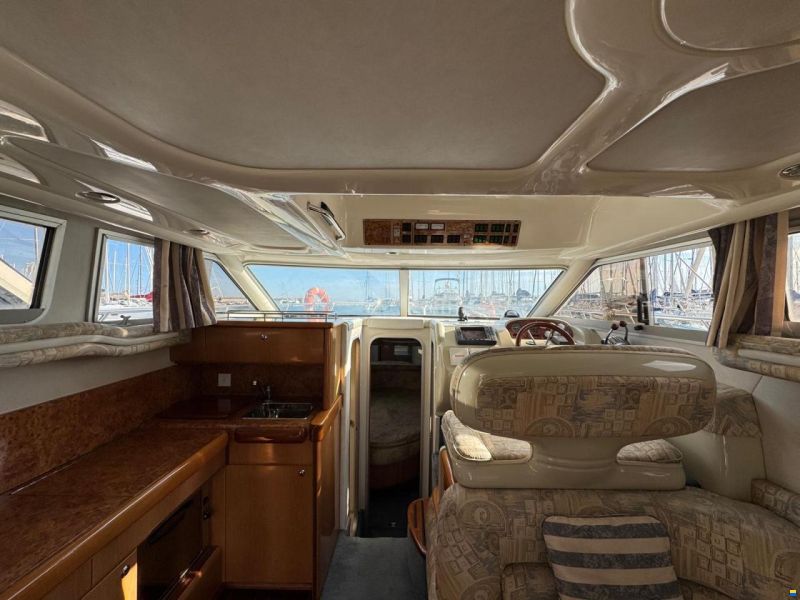 Sealine 330 Flybridge