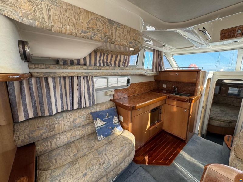 Sealine 330 Flybridge
