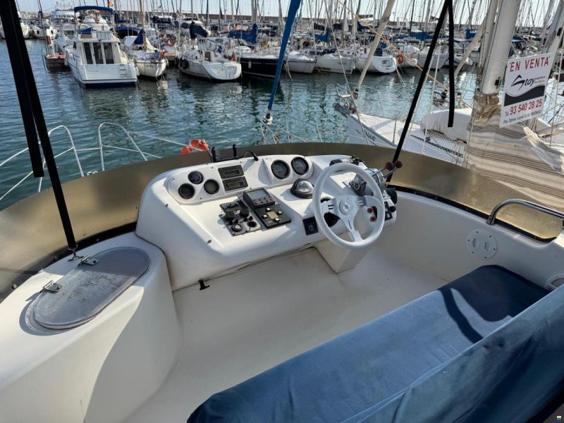 Sealine 330 Flybridge