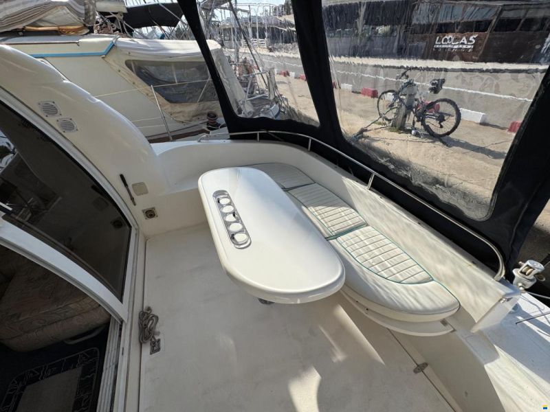 Sealine 330 Flybridge