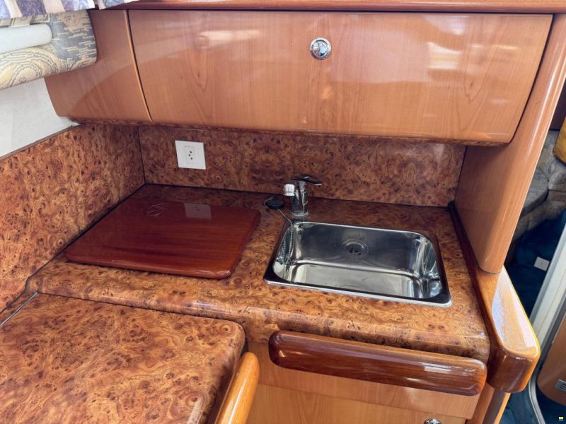 Sealine 330 Flybridge