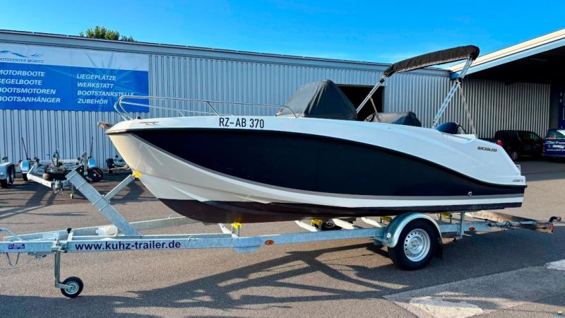 Quicksilver Activ 555 Open