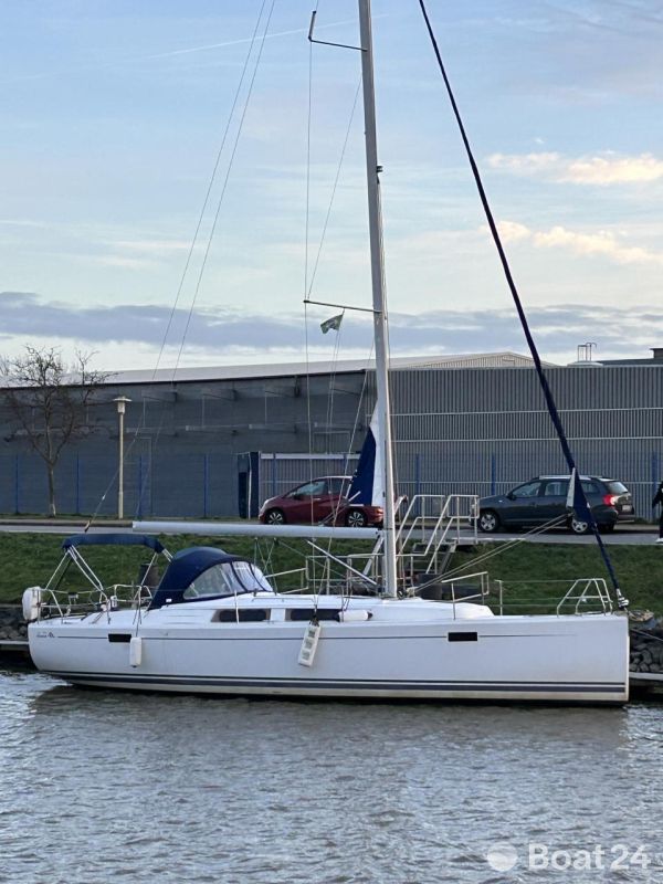 Hanse 385
