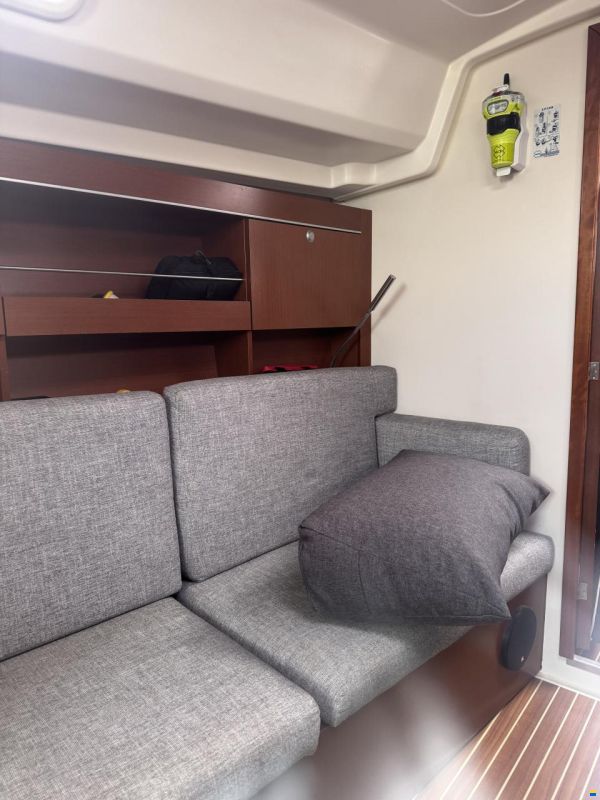 Hanse 385