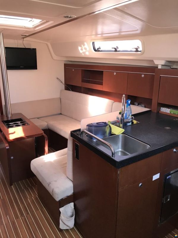Hanse 385
