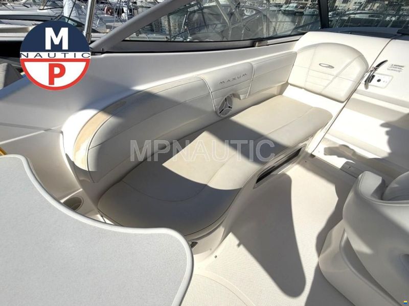 Maxum 2600 SE