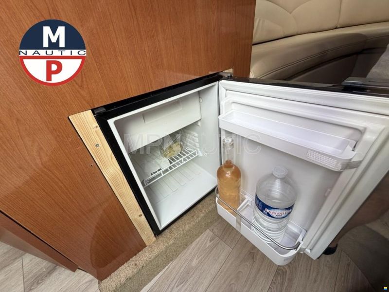 Maxum 2600 SE