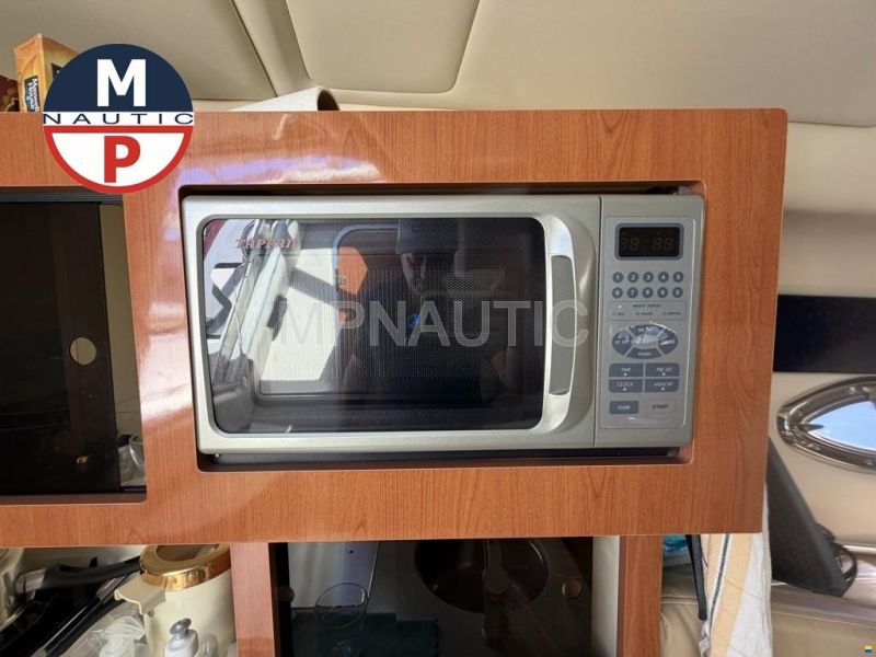 Maxum 2600 SE
