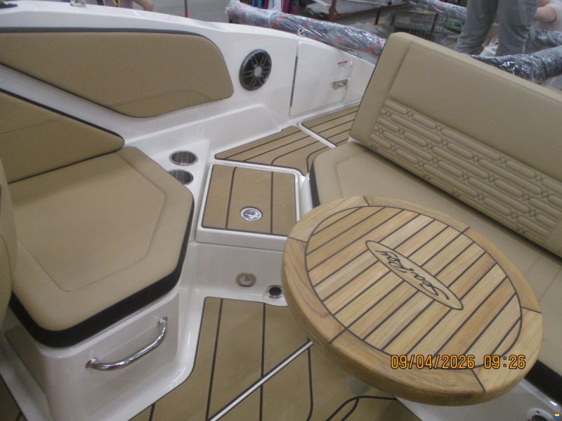 Sea Ray 210 SPOE