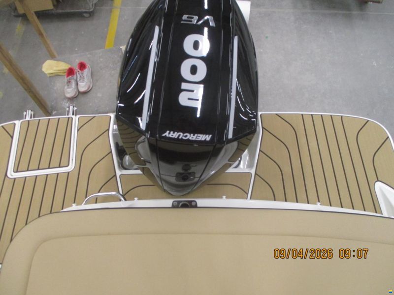 Sea Ray 210 SPOE