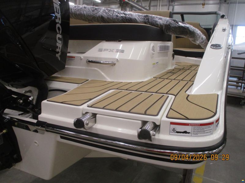 Sea Ray 210 SPOE