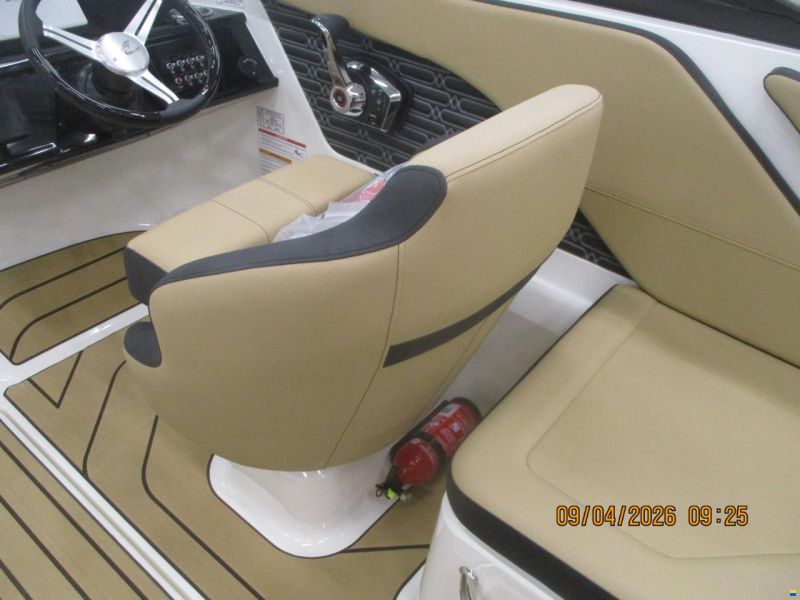 Sea Ray 210 SPOE