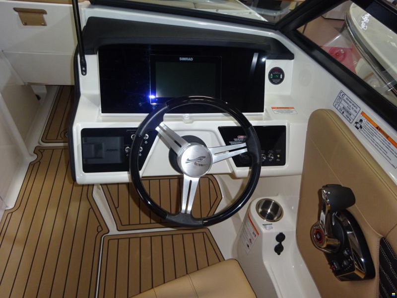Sea Ray 230 SPXE