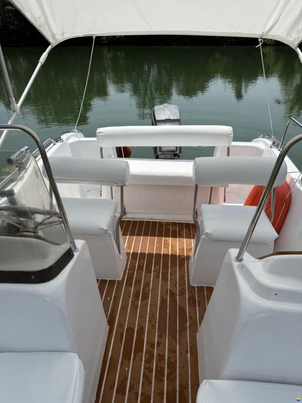 Ultramar 470 Open
