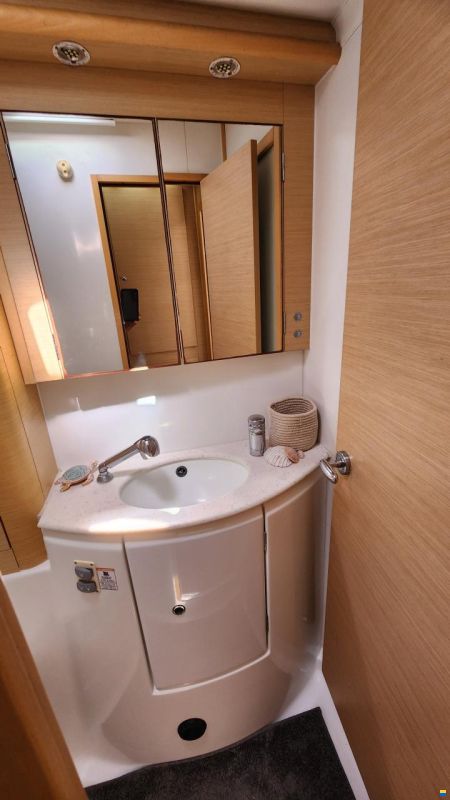 Lagoon 440