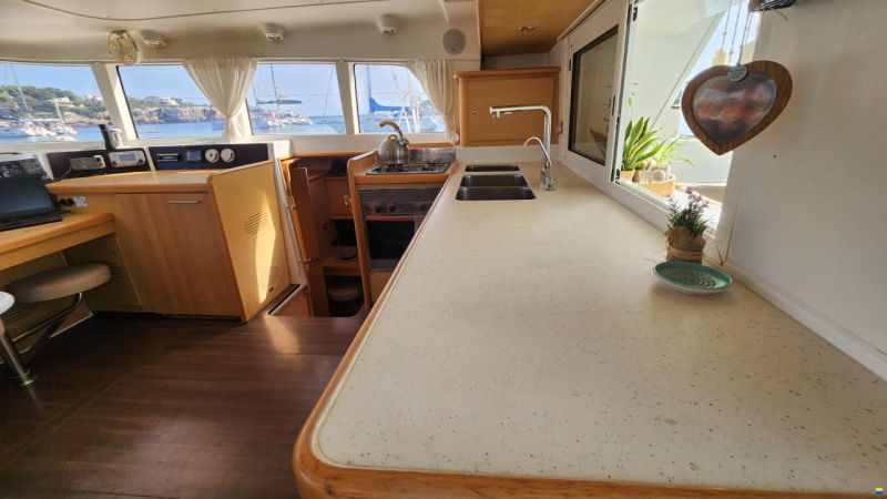 Lagoon 440