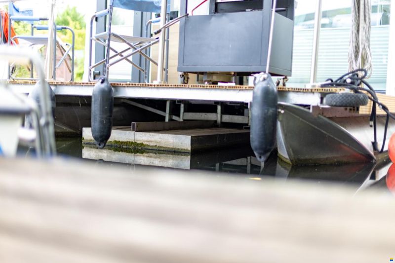 Hausboot 11000x4300 Lux Edition