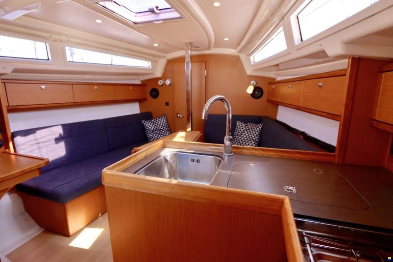 Bavaria 33 Cruiser