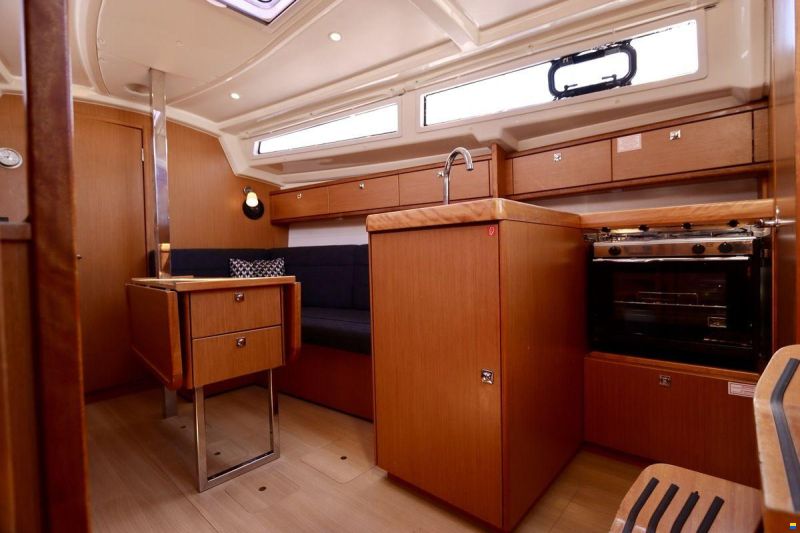 Bavaria 33 Cruiser