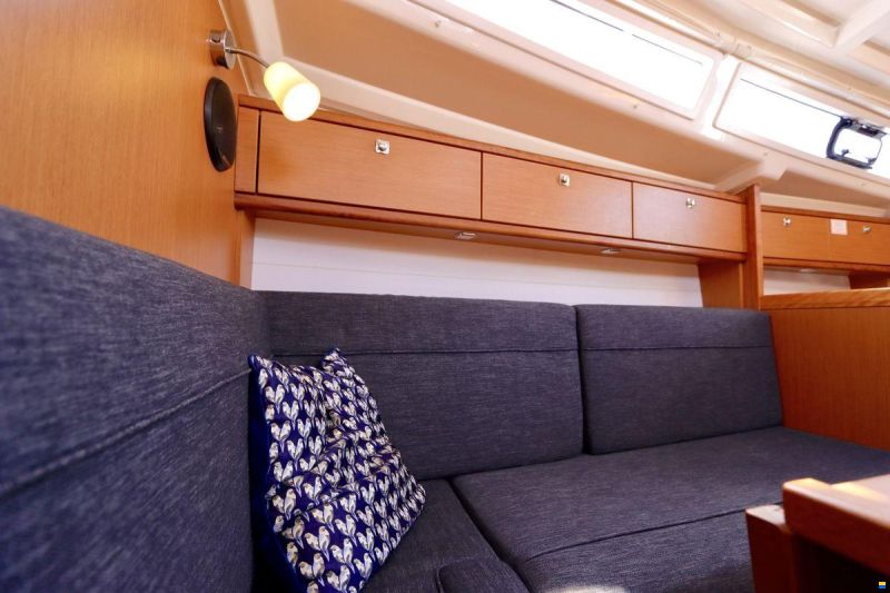 Bavaria 33 Cruiser